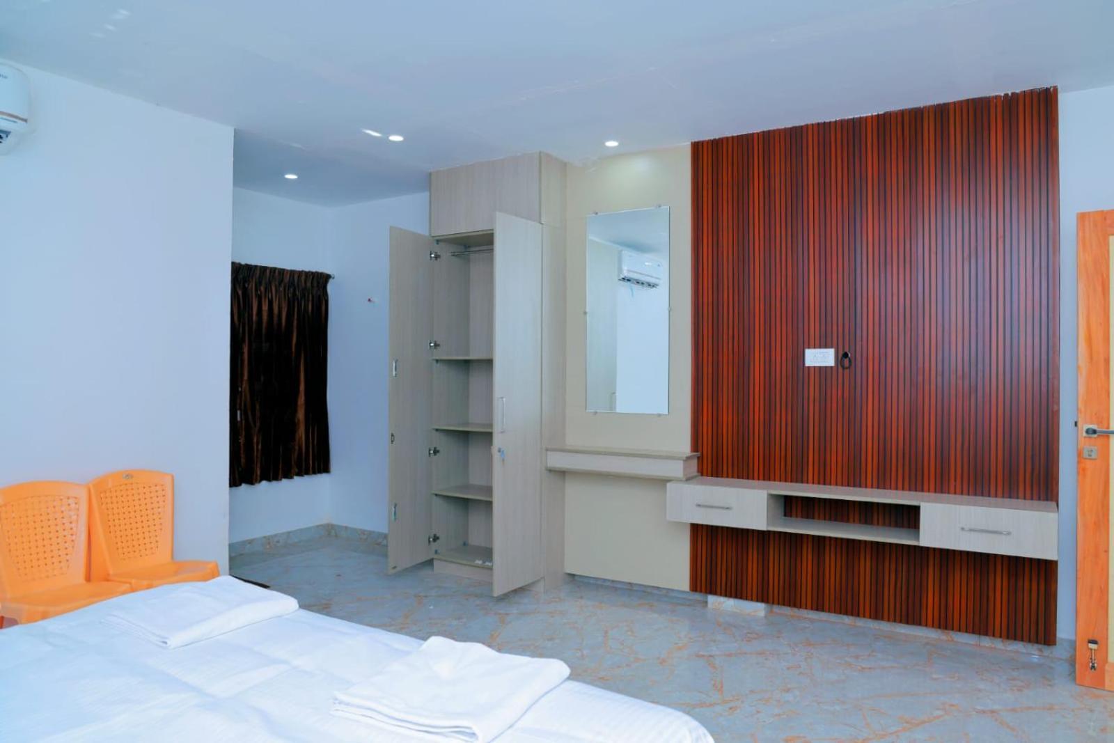 Grand Sangeetham Inn Tiruchchendūr Zewnętrze zdjęcie