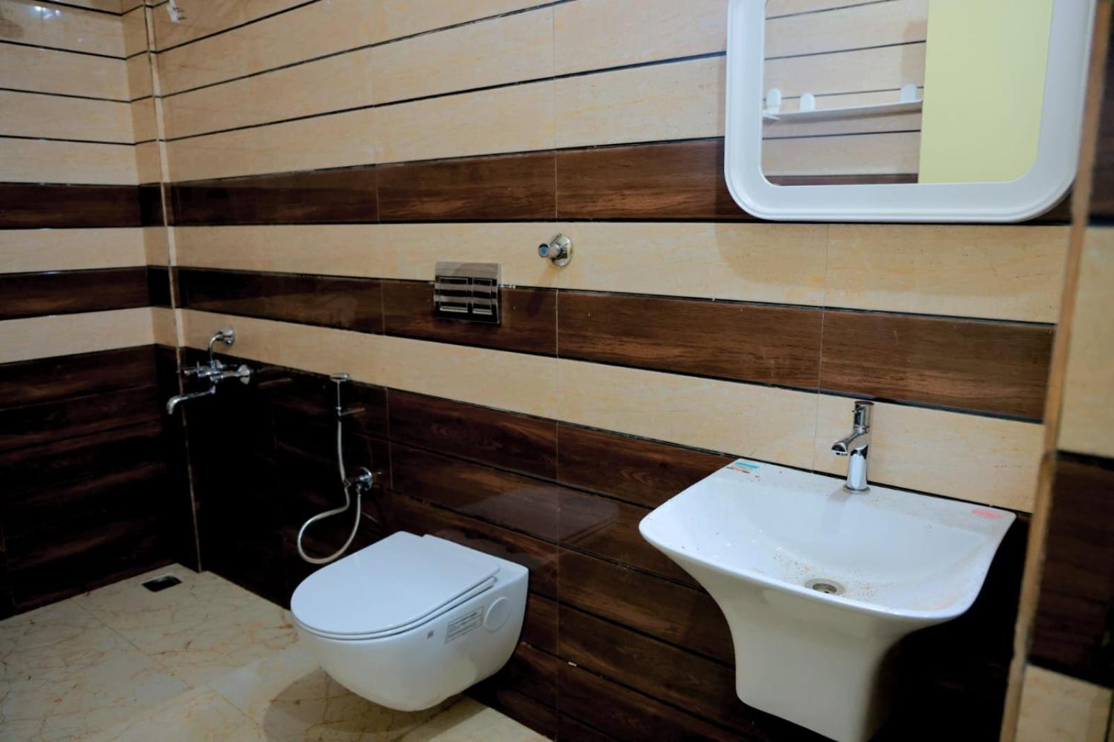Grand Sangeetham Inn Tiruchchendūr Zewnętrze zdjęcie